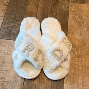 SHEIN White Furry Bride Slippers